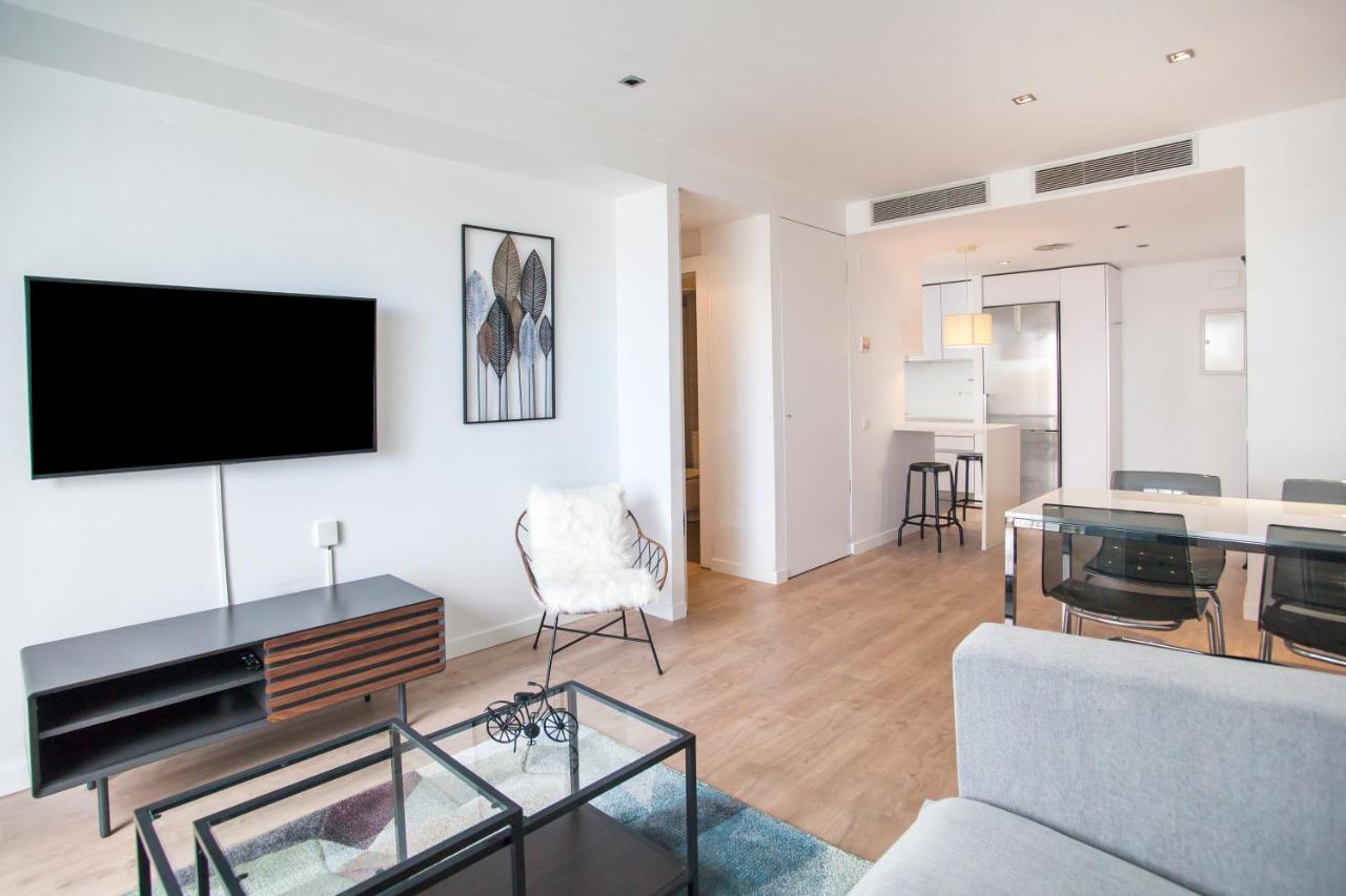 Tendency Apartments 12 Penthouse Barcelona Bagian luar foto