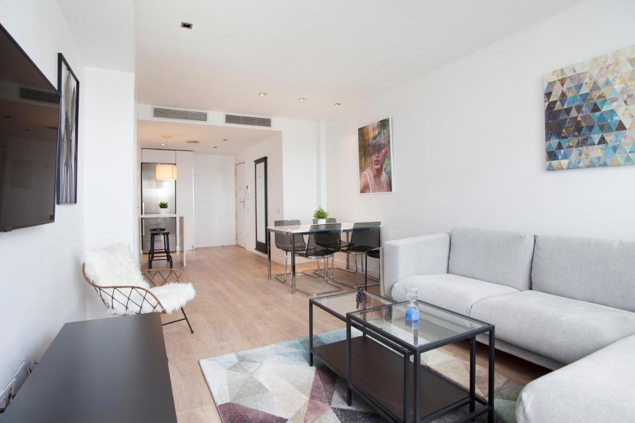 Tendency Apartments 12 Penthouse Barcelona Bagian luar foto