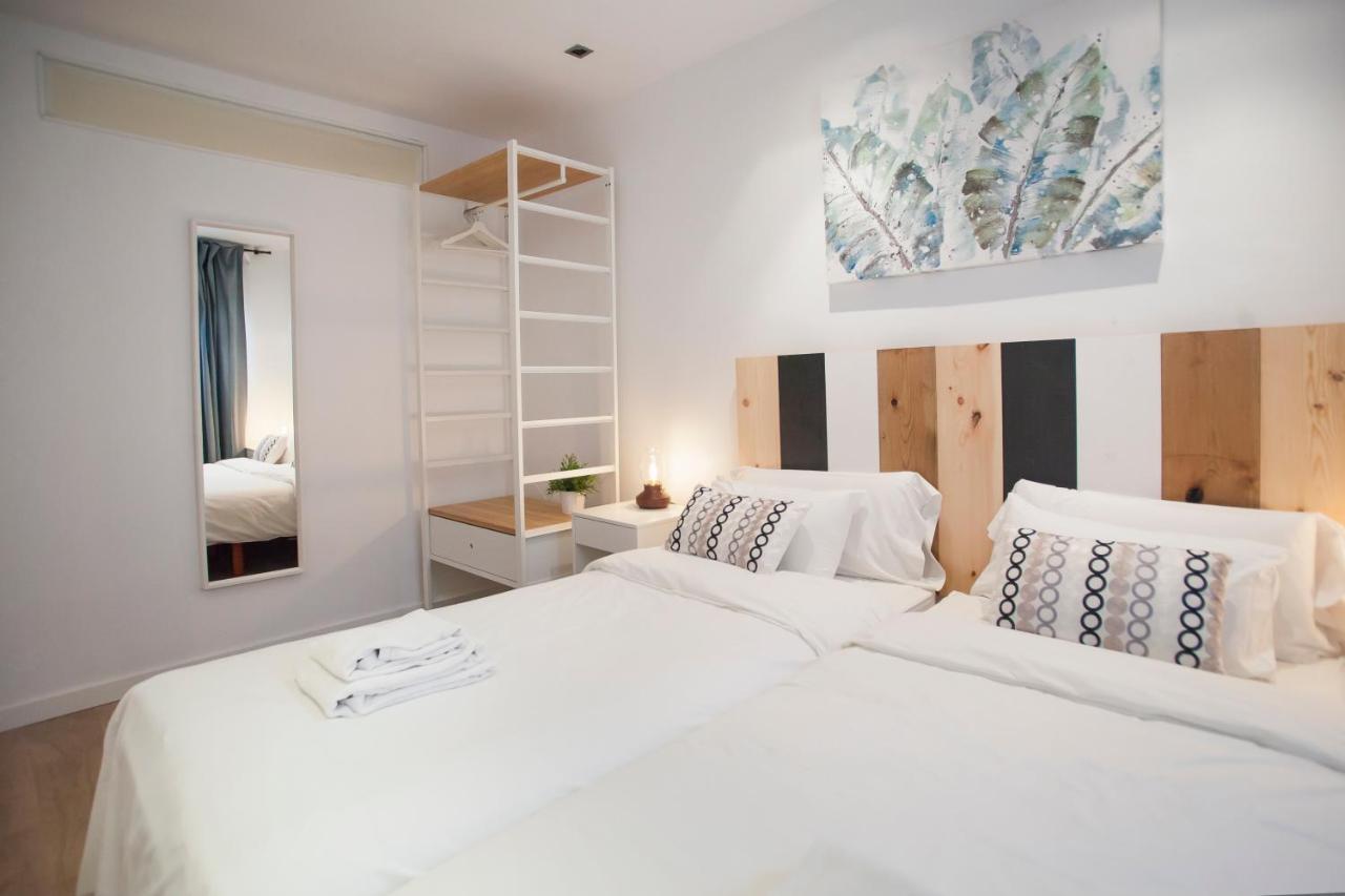 Tendency Apartments 12 Penthouse Barcelona Bagian luar foto